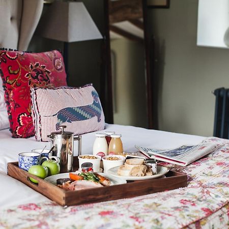 The George Inn Barford St Michael Exterior photo Breakfast in bed