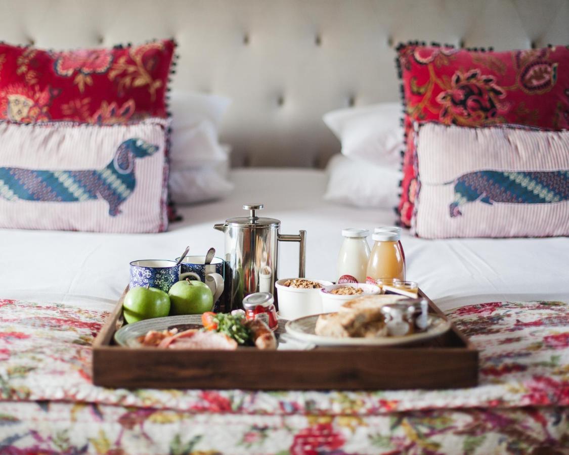The George Inn Barford St Michael Exterior photo Breakfast in bed
