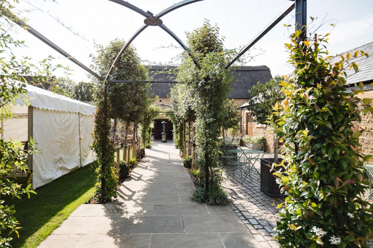 The George Inn Barford St Michael Exterior photo The Pergola